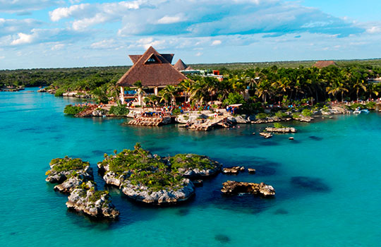 Xel-Ha, www.fantasytravelexperts.com